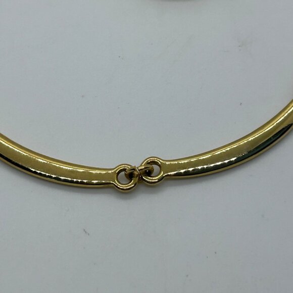 Vintage Goldtone Choker Necklace & Clip-On Hoop Earrings Set - Elegant Design - Picture 10 of 15